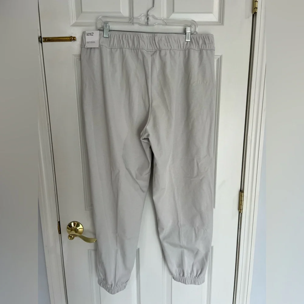 Nike joggers NWT - Picture 3 of 6
